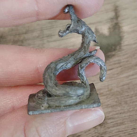 Vintage Ral Partha Pewter Dragon Miniature Figurine 1982 - Picture 5 of 5